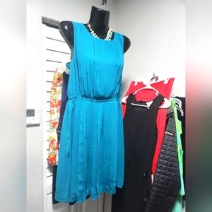 Jessica Simpson mini dress 👗